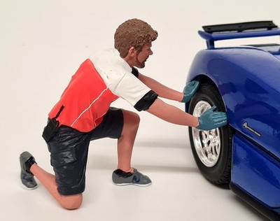 American Diorama 1/18 Mechanic Race Crew Figur #1 Poly Resin Modellauto Display