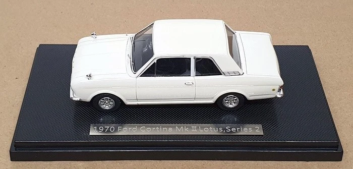 Modelos British Heritage escala 1/43 EXC 1a - 1970 Ford Cortina MK2 Lotus S2 blanco Foto 4 de 4