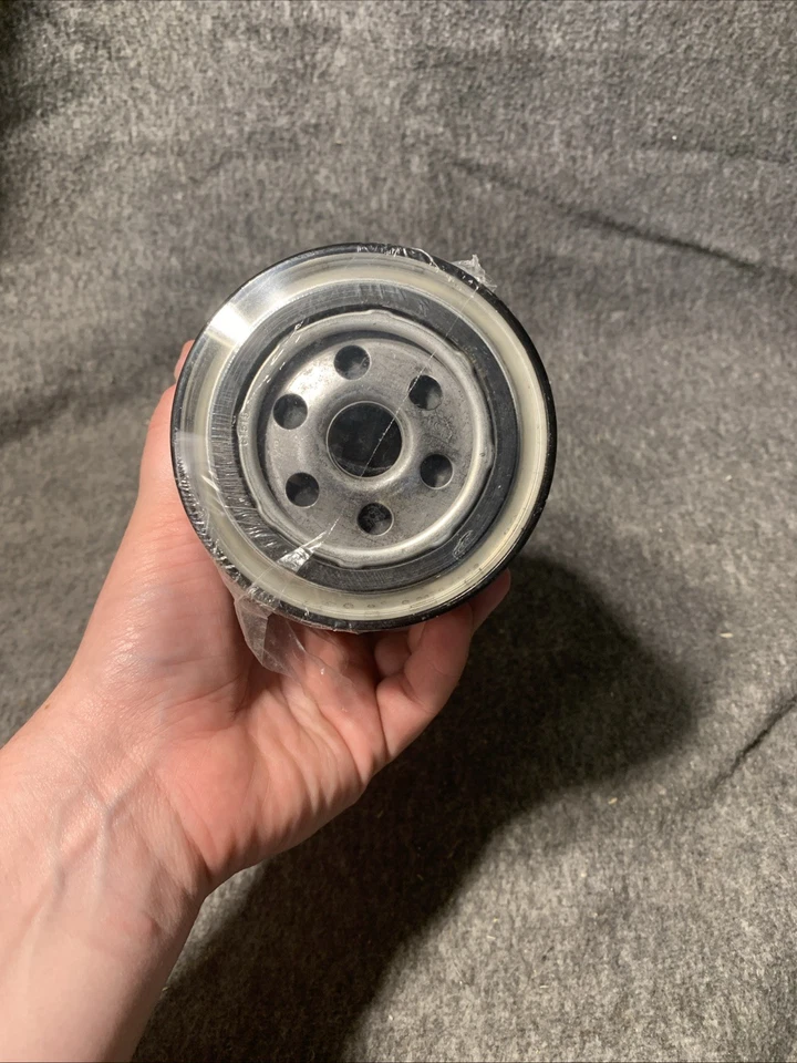 NOS Parts Master 61085 Engine Oil Filter Same As Wix 51085 - Image 3 of 3