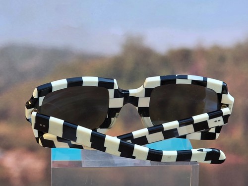 Vintage black & white checkered France Women's Sunglasses small - Picture 3 of 6