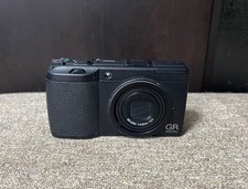 RICOH GR DIGITAL II GRD2 10.1MP COMPACT CAMERA W BATTERY CHARGER TESTED