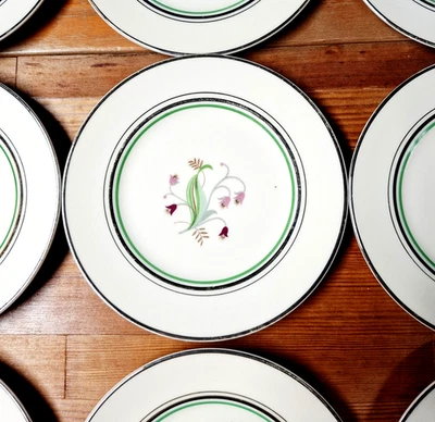 12 - Syracuse China OLD IVORY "Coralbel" 6-1/4" BREAD/DESSERT PLATES Vintage - Image 1 of 4