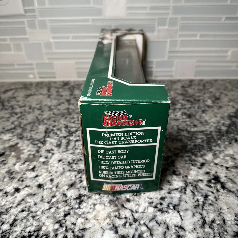 Harry Gant Farewell Tour 1994 1:64 Die Cast Transporter (Autógrafo) Foto 4 de 4