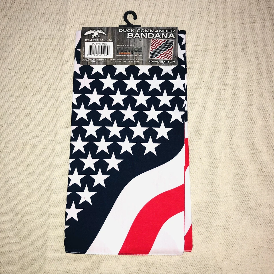 New Duck Commander Bandana WILLIE ROBERTSON SIGNATURE American Flag Pattern - Image 3 of 4