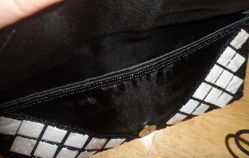 VINTAGE-NEW-"MAD BY DESIGN" CLUTCH PURSE-BLACK SILK WITH MOTHER OF PEARL ACCENTS - Picture 5 of 12