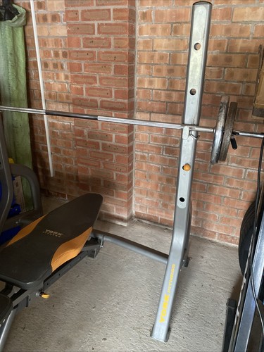 York Fitness weight bench and Bar With Weights - Picture 3 of 7