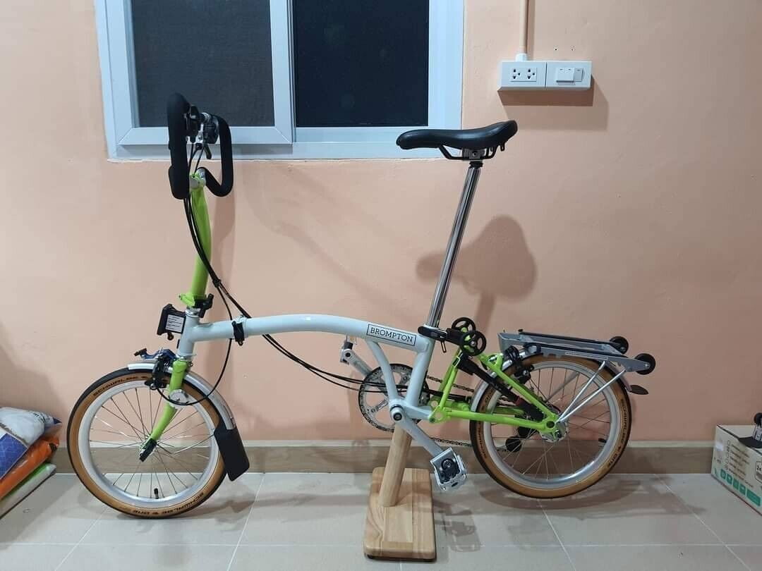 ฺBicycle stand /Display stand for Brompton and Folding bike ฺBicycle stand /Display stand for Brompton and Folding bike
