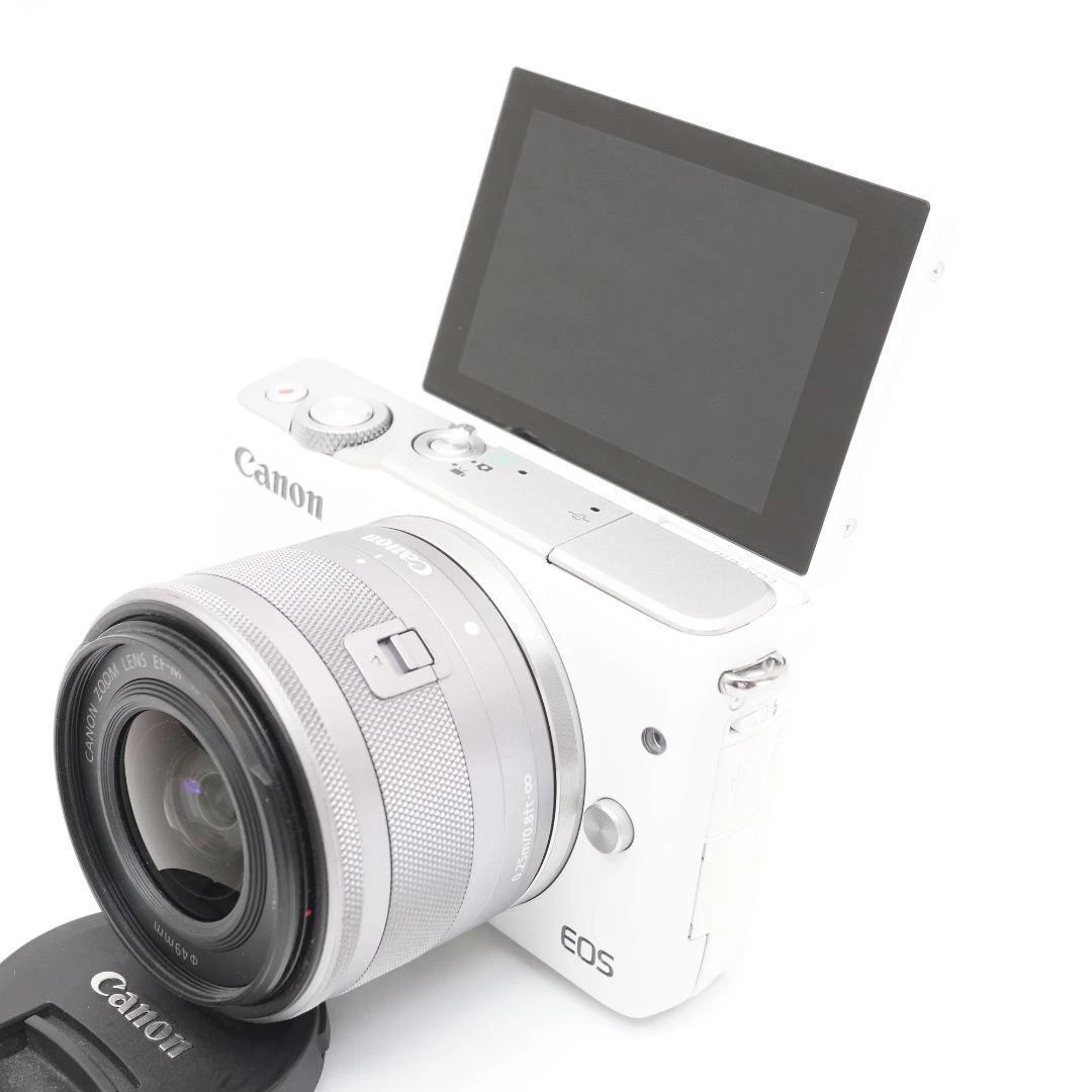 With smartphone transfer function ♪ Canon EOS M10