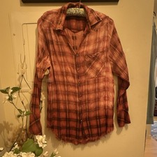 Free People Womens Red Pink Plaid Button-up Long Sleeve Shirt Frayed Hem Size S