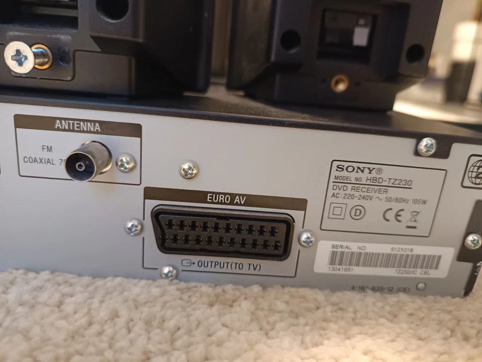 Heimkino System mit Fernbedienung - Schwarz Sony HBD-TZ230 - Bild 4 von 4