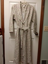 The Vermont Country Store Floral Roses White Pink Flannel Long Wrap Robe Size M
