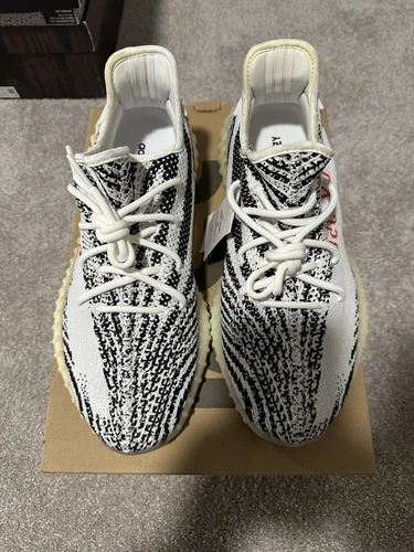 Size 11.5 - adidas Yeezy Boost 350 V2 Low Zebra