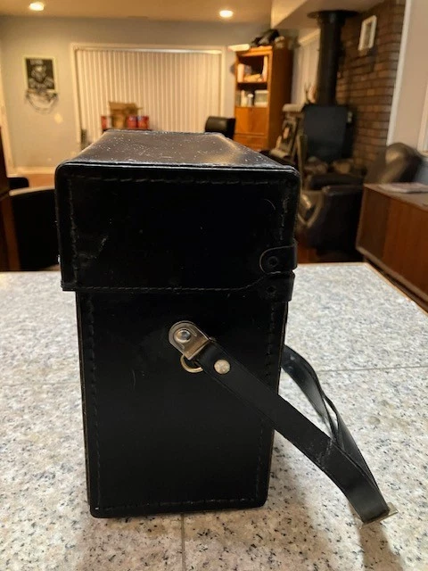 Estuche rígido de cuero negro Polaroid de colección años 60 tapa abatible con correa para el hombro Foto 3 de 4