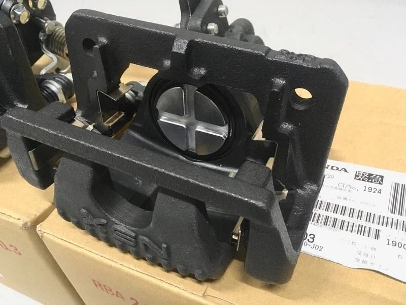 Оригинальный комплект суппортов заднего тормоза левого и правого для Honda ACURA NSX NA1 NA2 тип R от оригинального производителя - Изображение 2 из 2