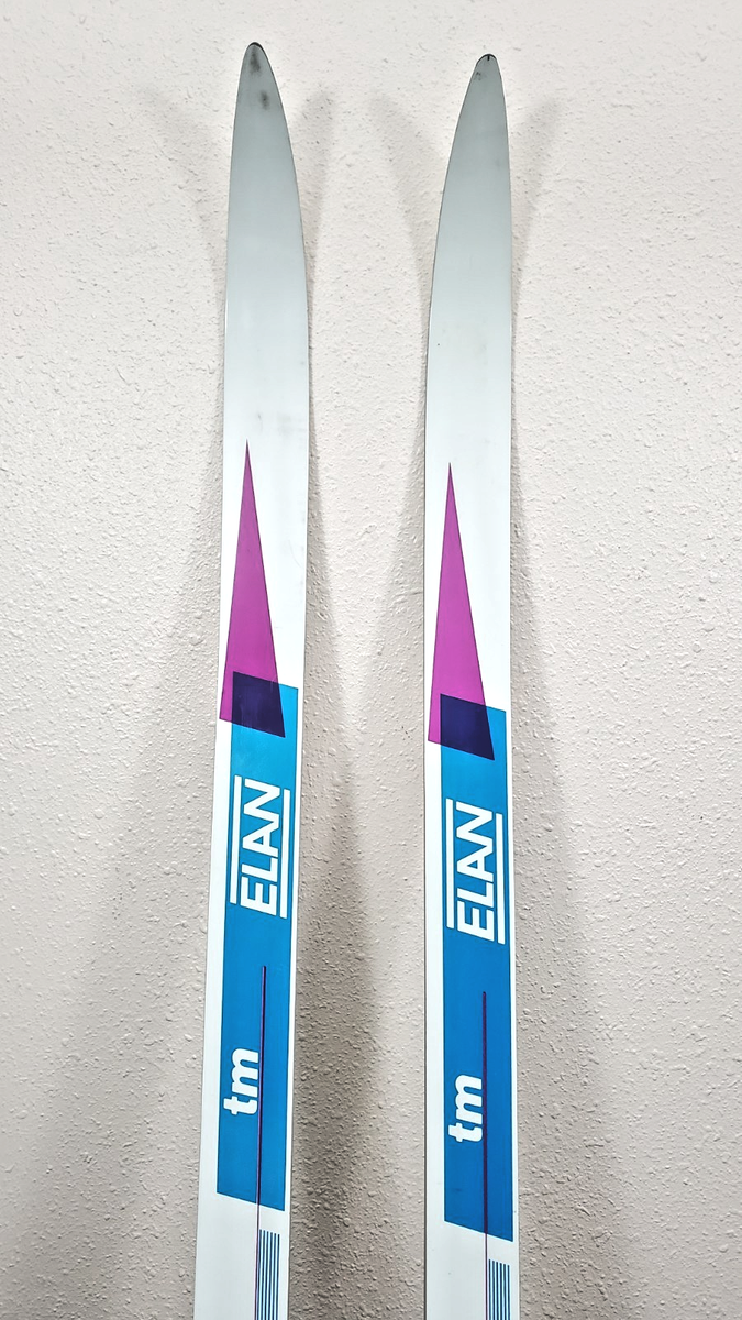 195 cm ELAN TM 500 Crown Waxless Touring Cross-Country Skis w/ SNS