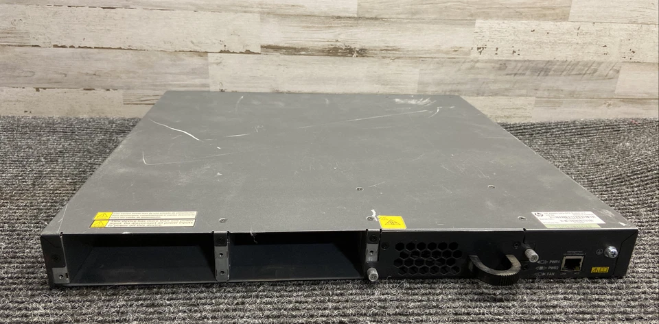 Used H3C S5800 Series Switch S5800-32F, 24 PORTS, Missing Two Power Supply  - Image 3 of 4