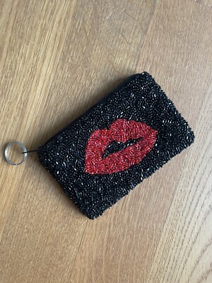 Bebe coin geldbörse Münzen Etui Schlüsselanhänger Kuss Mund Lippen schwarz rot