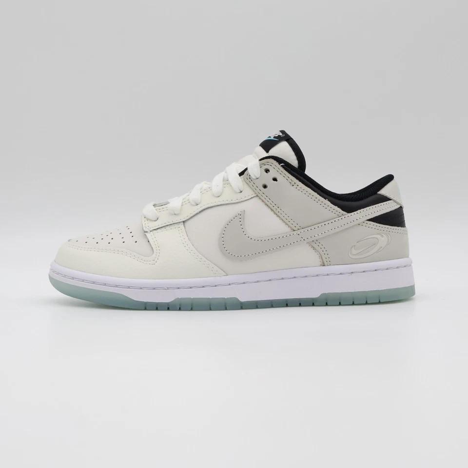FN7646-030 Nike WMNS Dunk Low Supersonic - Image 2 of 4