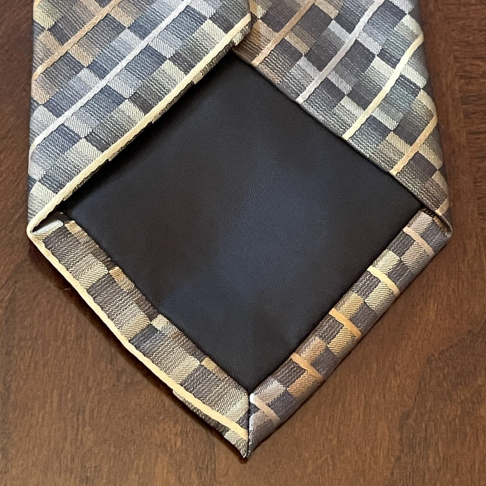 Stafford Gold Hand Made 100% Polyester Men’s Neck Tie Made In China - Image 2 of 4