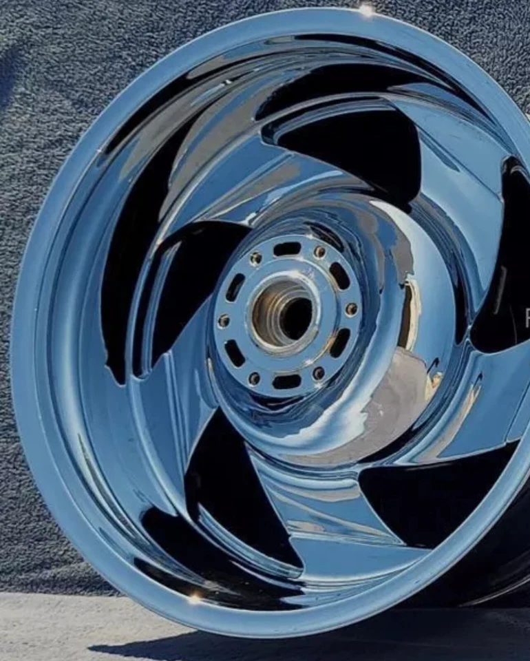 SUZUKI M109 VZR1800 2012 -20 Специальные хромированные колеса OEM 5 СПИЦ обод ОБМЕН - Изображение 4 из 4