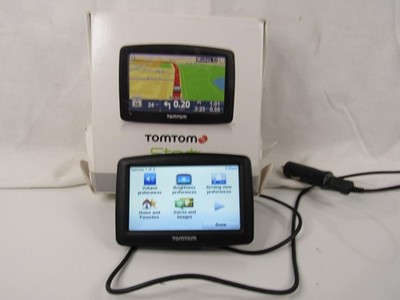 TomTom START 40 M 2012 US GPS 4.3'' Roadside Assistance Lifetime Maps