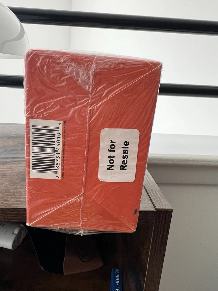 BUNDLE: Travis Scott RODEO Action Figure & Jumpman Jack TR Bright Cactus Size 12 - Image 3 of 4