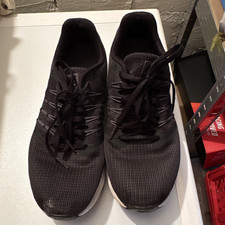 Nike Run Swift Herren Laufschuhe Sneaker Schwarz/Weiß EU 40,5 Style …