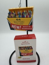       Hallmark Keepsake  Big Box of 64    Crayola Crayons Ornament   2015   EUC