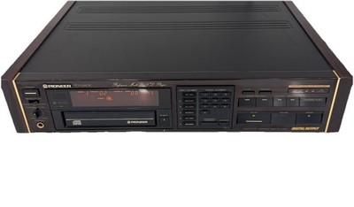 Pioneer PD-M90X CD Player - Wood Sides - Made in Japan - (Video) A