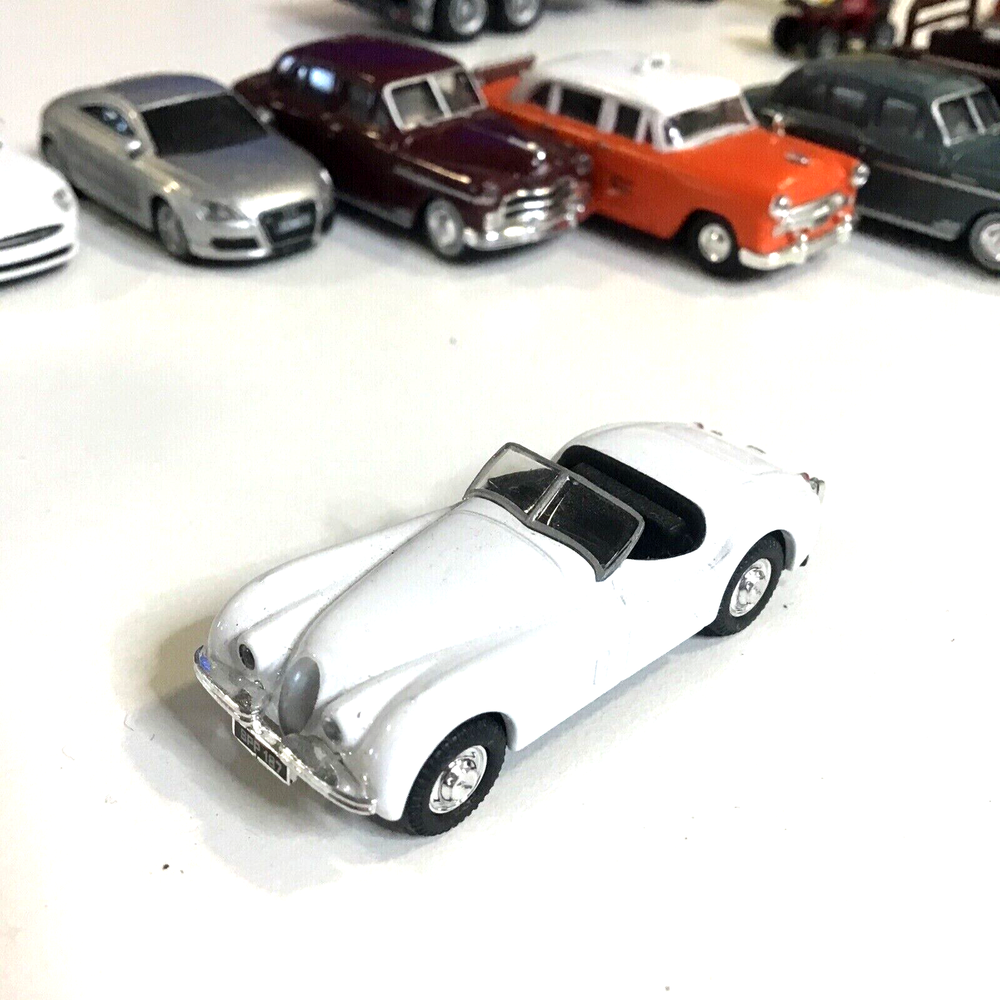 RTR BUILT HIGH SPEED MODEL POWER DIECAST WHITE JAGUAR CONVERTIBLE 1/87 HO built