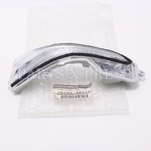 GENUINE OEM NISSAN INFINITI QX30 Q70  26165-4GA0A DRIVER DOOR MIRROR TURN SIGNAL