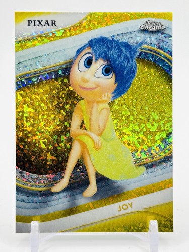 JOY - SP AMARILLO MINI REFRACTOR DIAMANTE #81 - 2025 Topps Cromo Disney Inside Out - Imagen 1 de 2