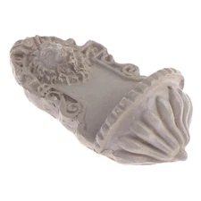 Miniature Lion Sculptural Wall Pediment Accessories Dollhouse Landscaping
