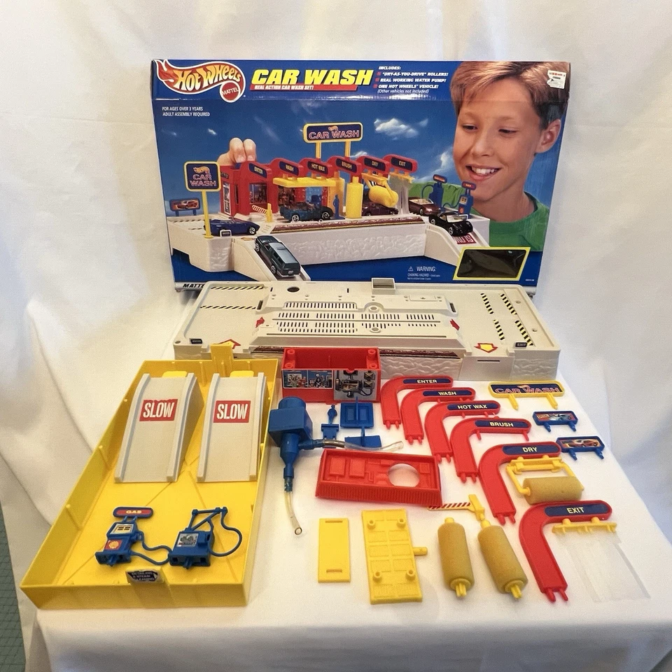 Vintage Working Hot Wheels Car Wash with Box 65610-94 - Image 2 of 4