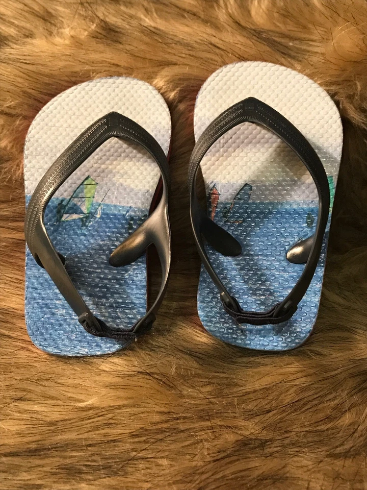 Baby Gap Sailboat Flip Flops Size 6 - Image 3 of 4