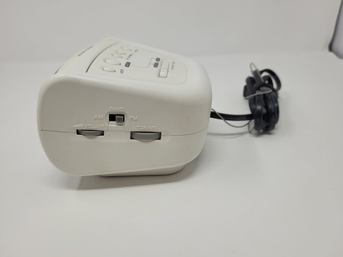 Sony Dream Machine ICF-C112 Digital Alarm Clock Snooze Sleep AM FM Radio Tested - Picture 3 of 6