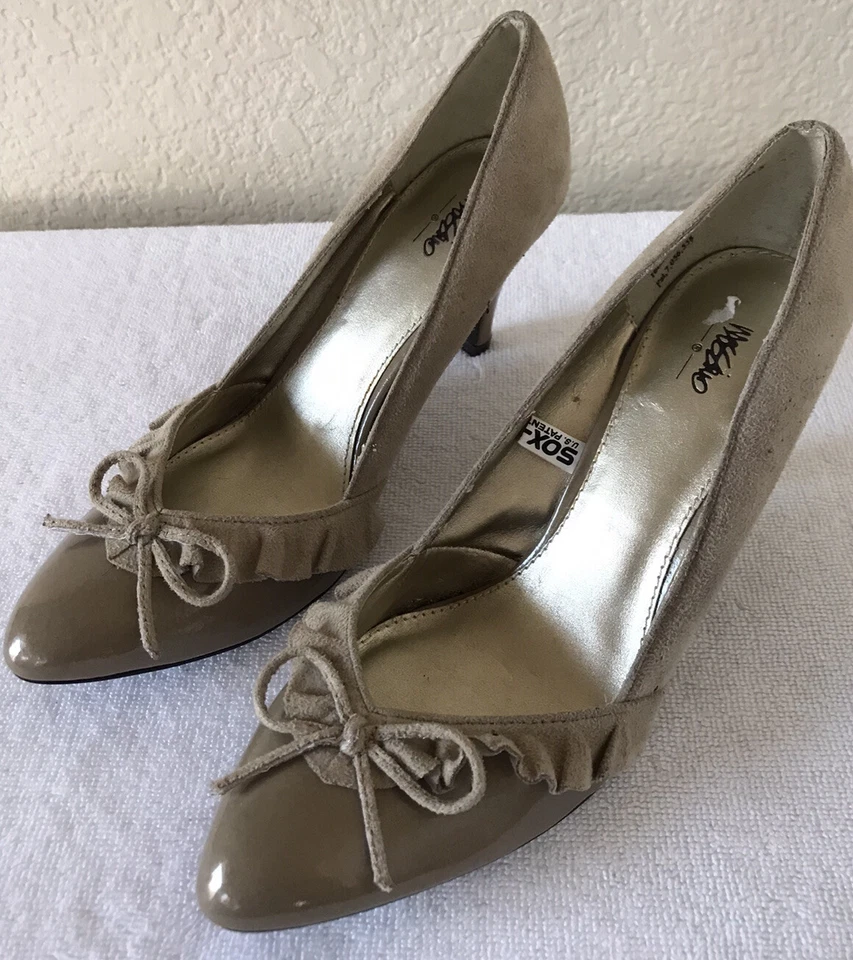 Mossimo womens sz 7.5 faux suede Patent nude beige high heels pumps - Image 2 of 4
