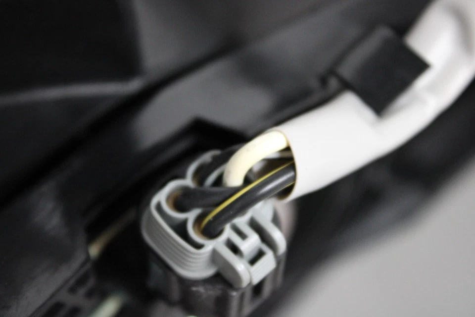 2003 2008 INFINITI FX35 RADIATOR AND CONDENSER COOLING FAN - Изображение 4 из 4