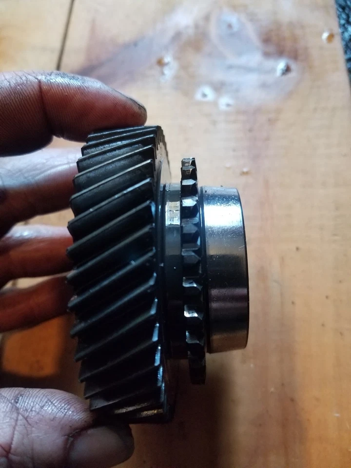 Ford Taurus SHO 1994-1995 quinta marcha. MTX 3.0. Equipo de alta resistencia.  Foto 4 de 4