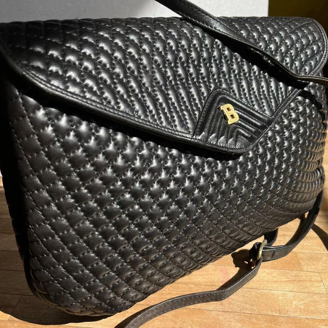 BALLY Shoulder bag Quilted leather Chain Black Authentic From Japan