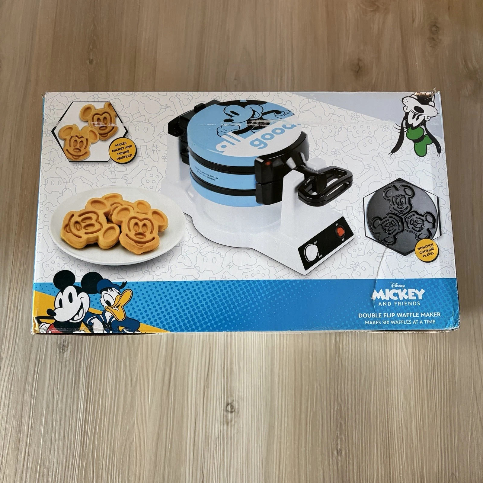 Disney Mickey & Minnie Double Flip Waffle Maker Rotating Nonstick Plates
Opens in a new window or ta