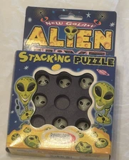1998 New Galaxy Alien Hive Brain Teaser Game Stacking Puzzle Binary Arts UFO