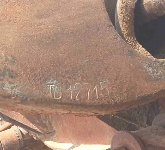 Chasis rodante MG TD 1952 que incluye muchas partes de la carrocería  Foto 2 de 4