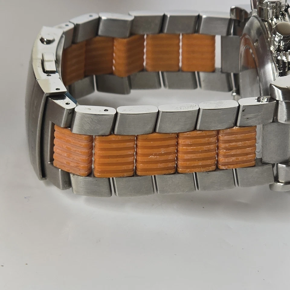 Helix Okto计时码表男士腕表47毫米黑色橙色 — 第 4/4 张图片