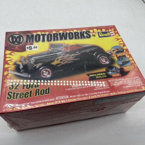 '32 Ford Street Rod Motorworks von Revell 1:24 Skill 2 Modellbausatz Neu in OVP