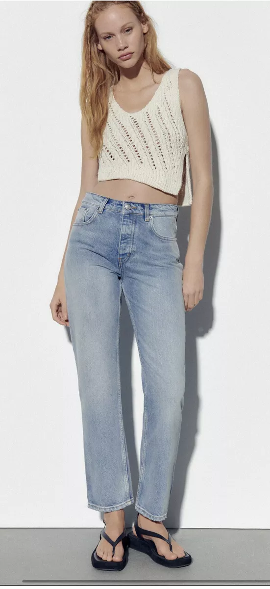 Straight Crop Women's Jeans - Light Wash