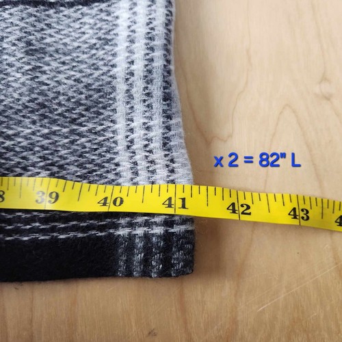 Steve Madden Black & White Plaid Blanket Wrap Scarf Large 82x22 Soft Cozy EUC - Picture 9 of 9