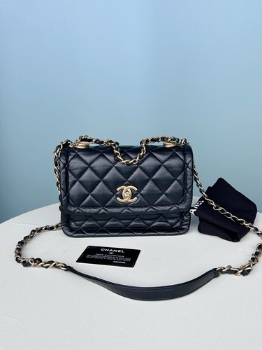 Chanel Classic Flap Quilted Lambskin Chain Crossbody Shoulder Bag Black