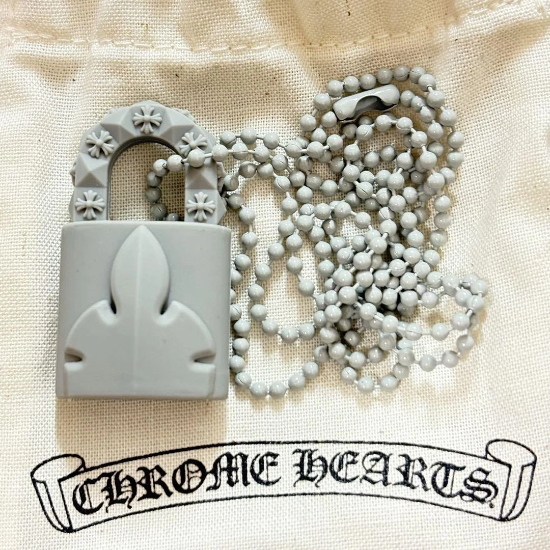 CHROME HEARTS Collana in gomma svasata CUORI CROMATI Lucchetto Grigio Giappone Importazione ecc