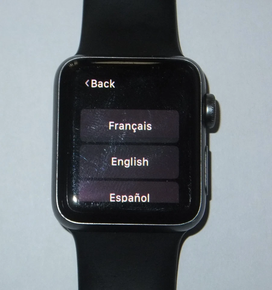 Apple Watch Series 2  38mm - Montre connectée - Photo 2/4